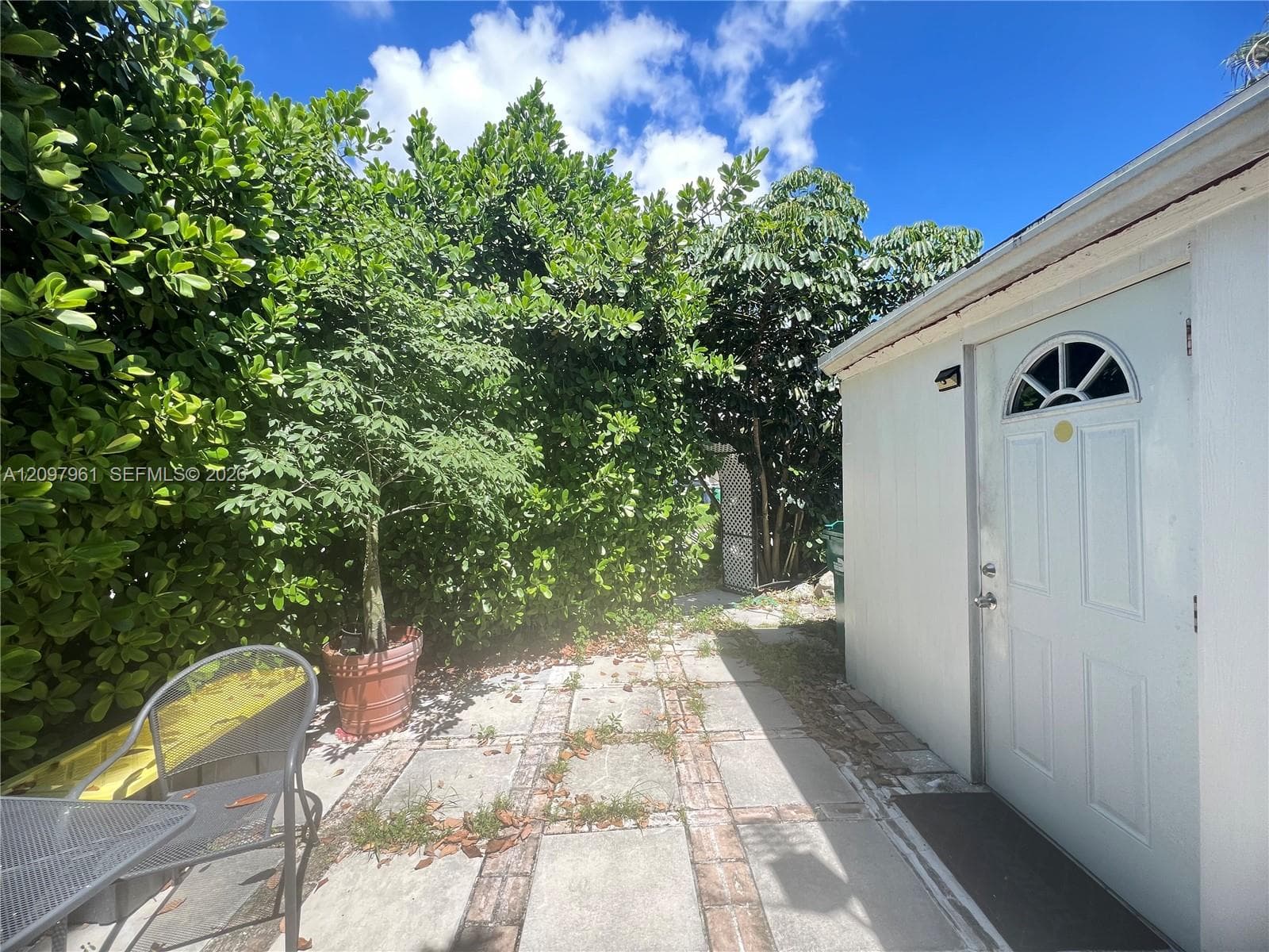 5400 SW 140th Pl photo 14