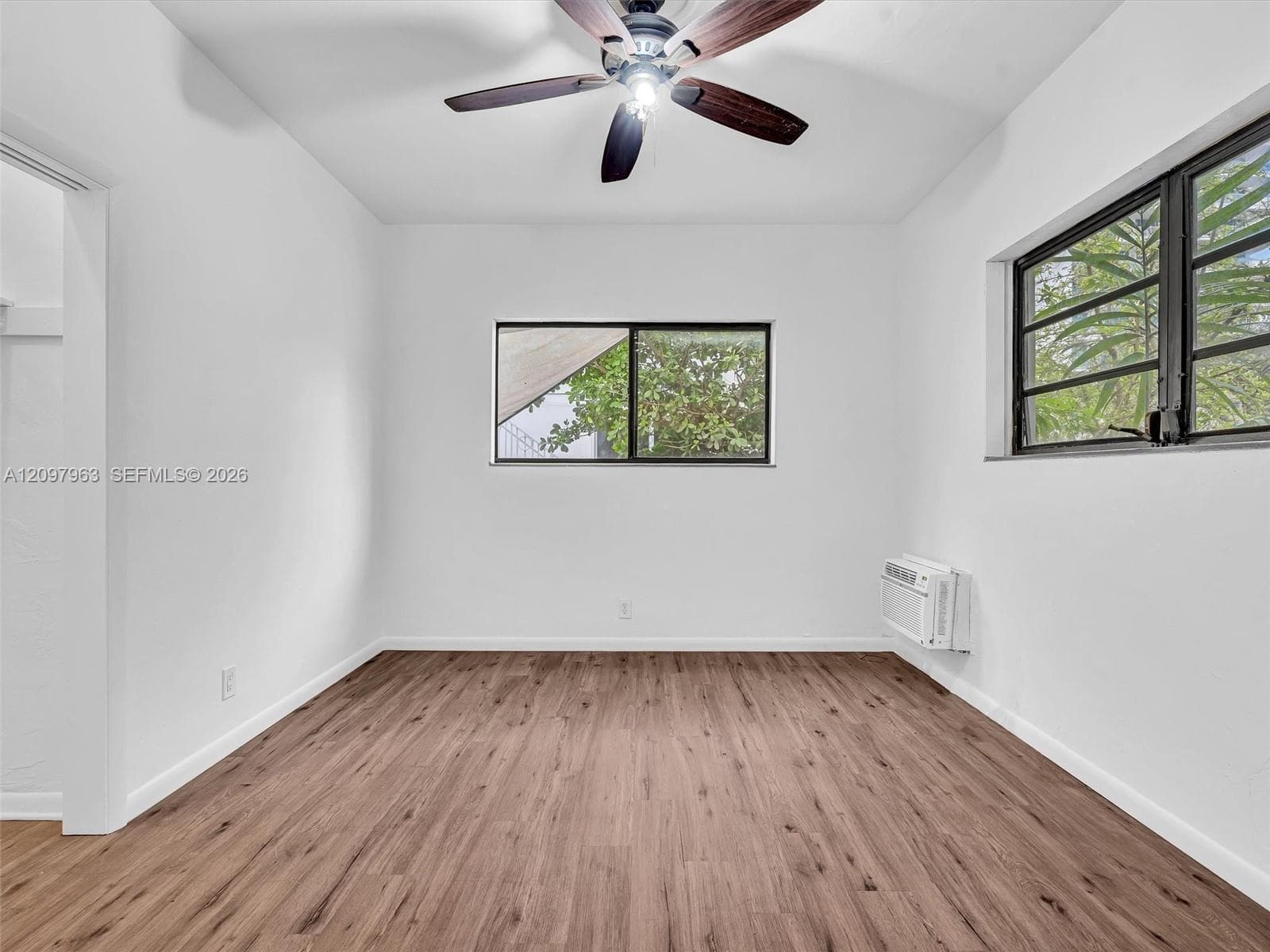 MINI-MANSIONS CONDO · #2 in Miami Beach - Photo 20