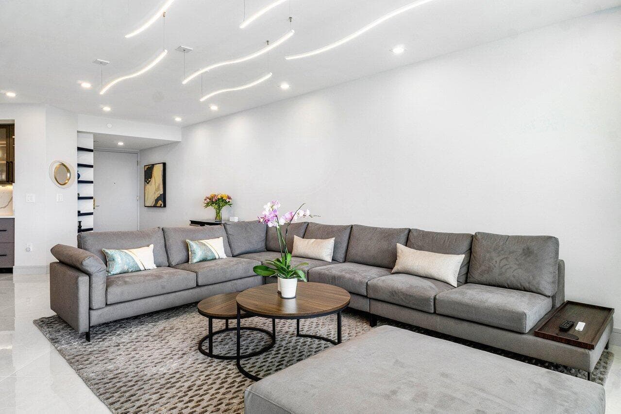 GREAT ROOM!