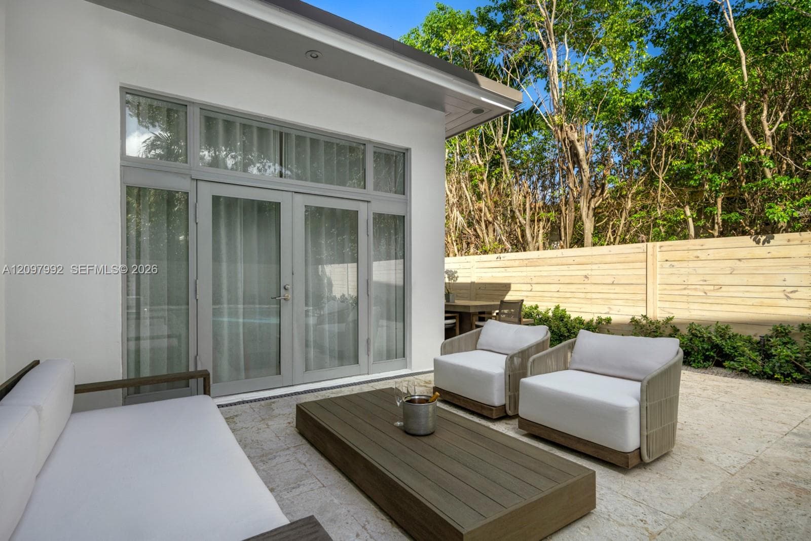 123 W Dilido Dr photo 16