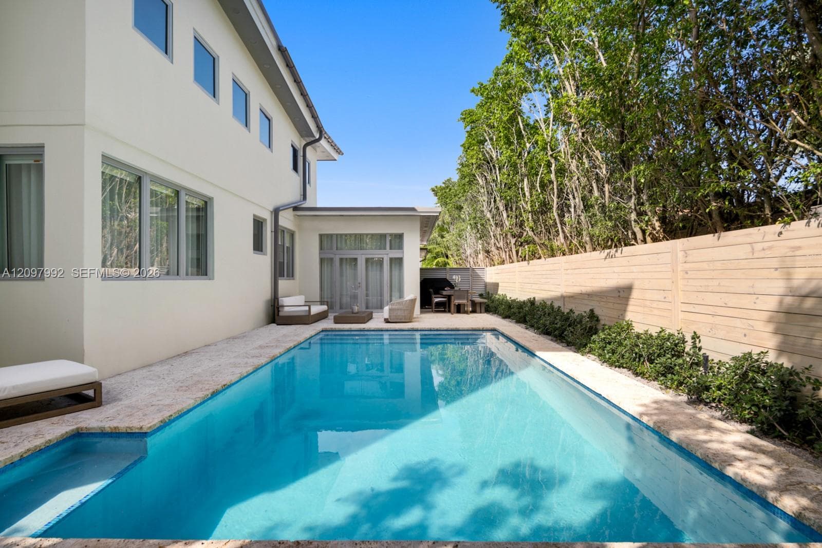 123 W Dilido Dr photo 15