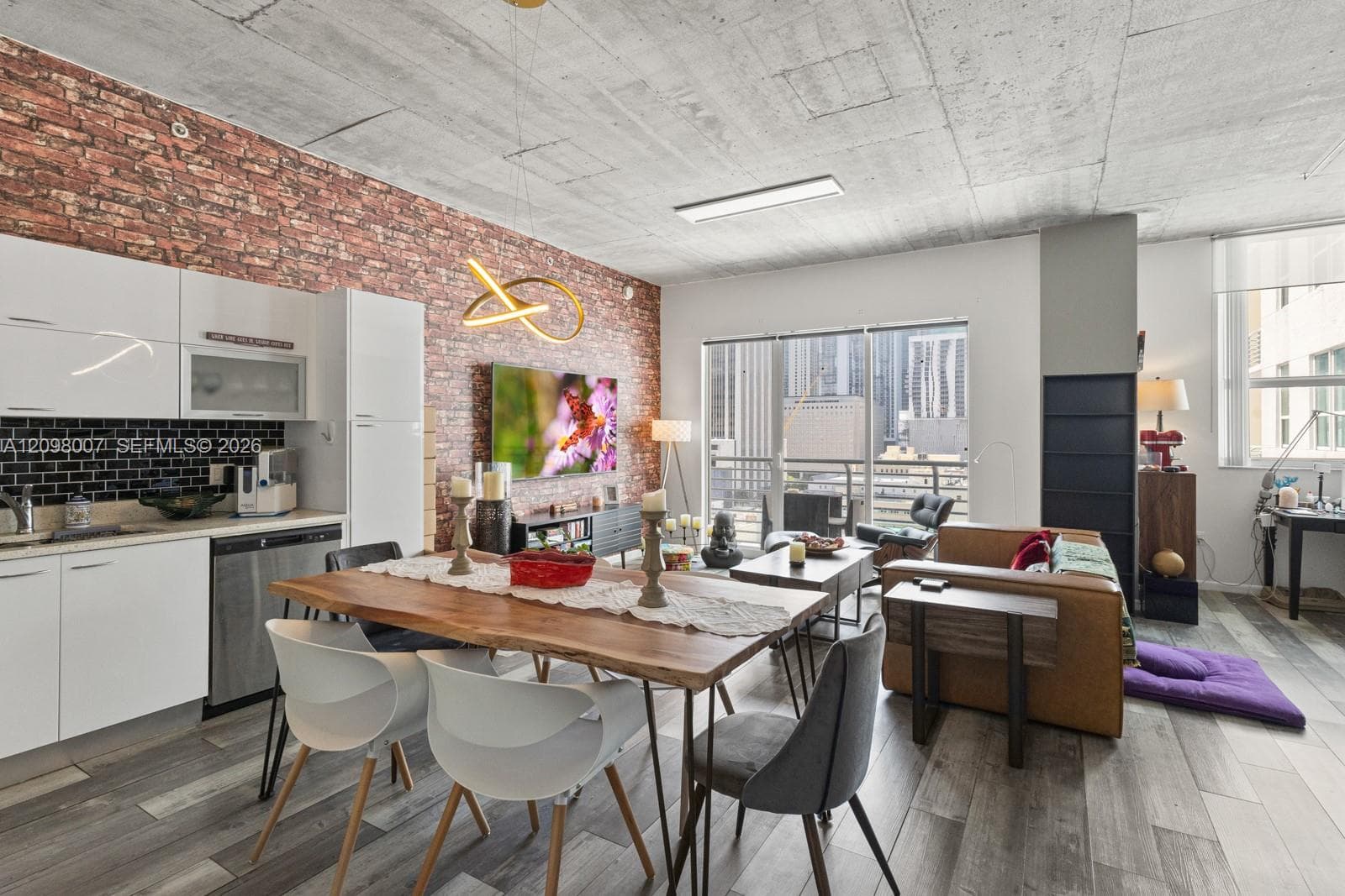 Open kitchen
