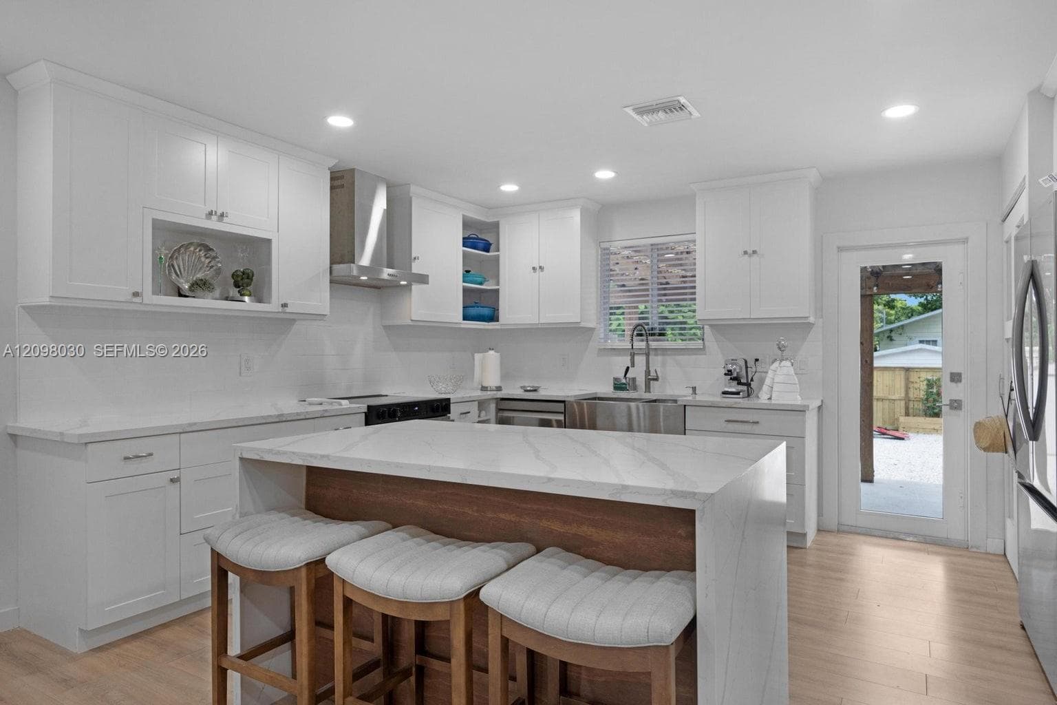 53 Bonefish Ave photo 2