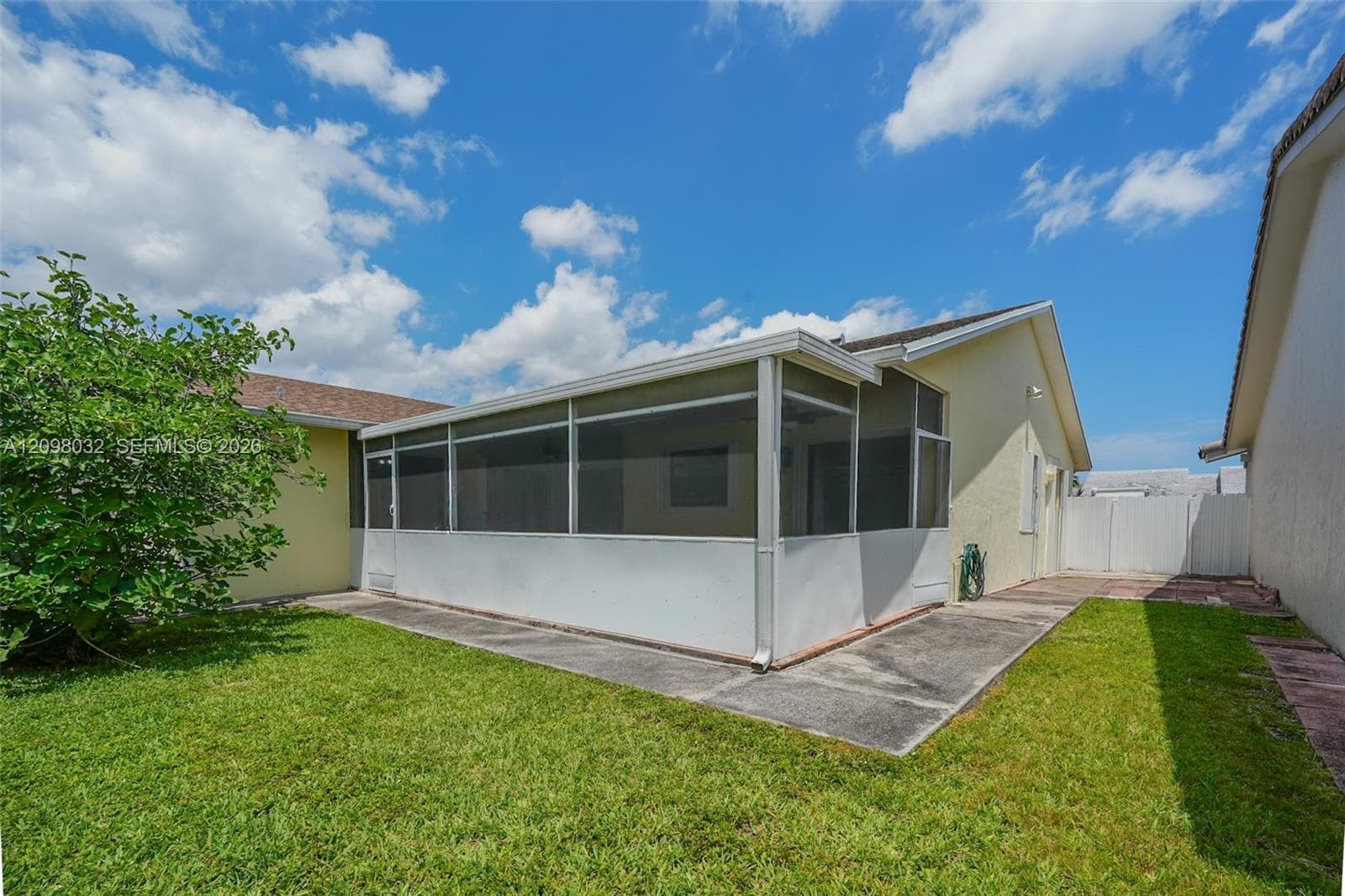 10920 SW 143rd Ct photo 13