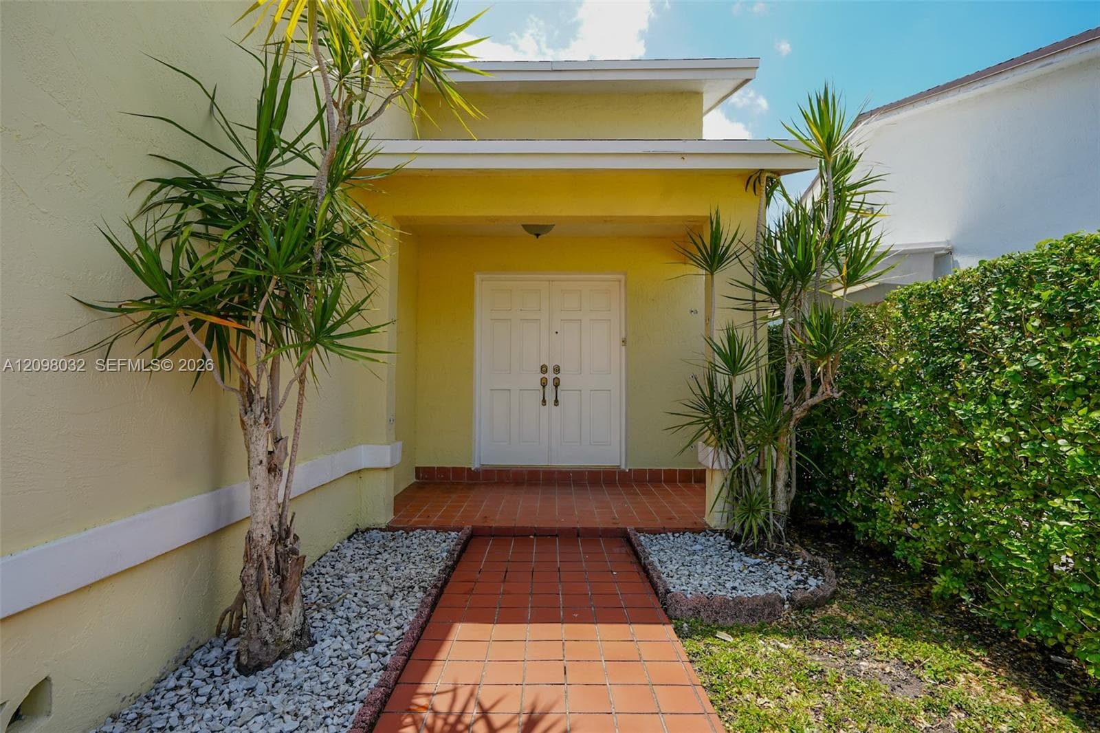 10920 SW 143rd Ct photo 1