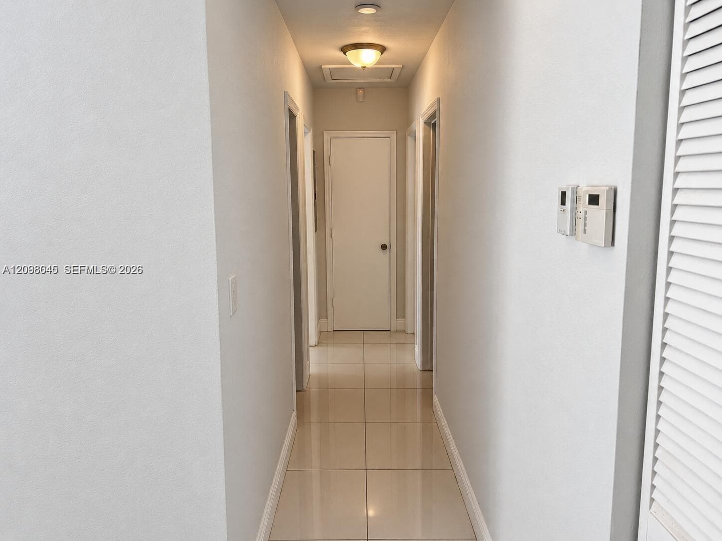 hall to bedrooms 2-4