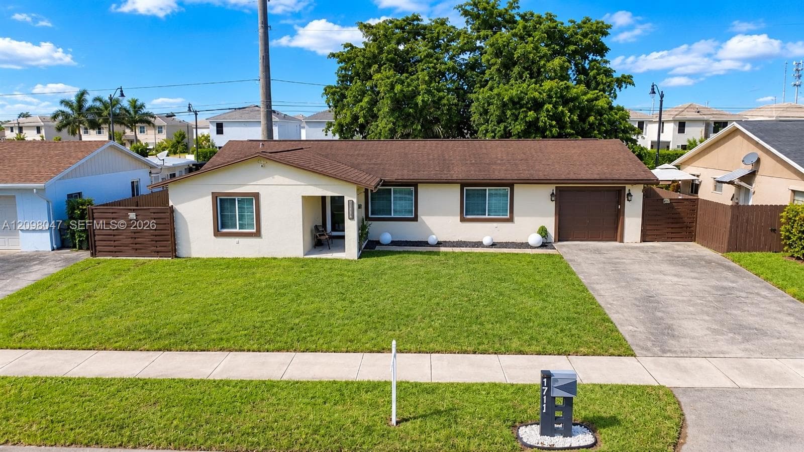 1711 N Anhinga Ln photo 1