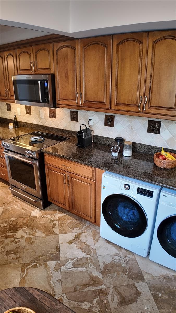 GREENSWARD VILLAGE CONDO · #111-G in Delray Beach - Photo 17