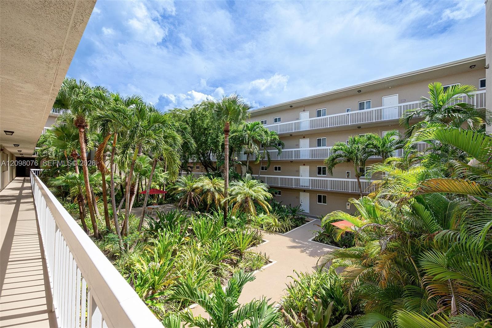 VILLAGE OF KINGS CREEK CO · #O-212 in Miami - Photo 28