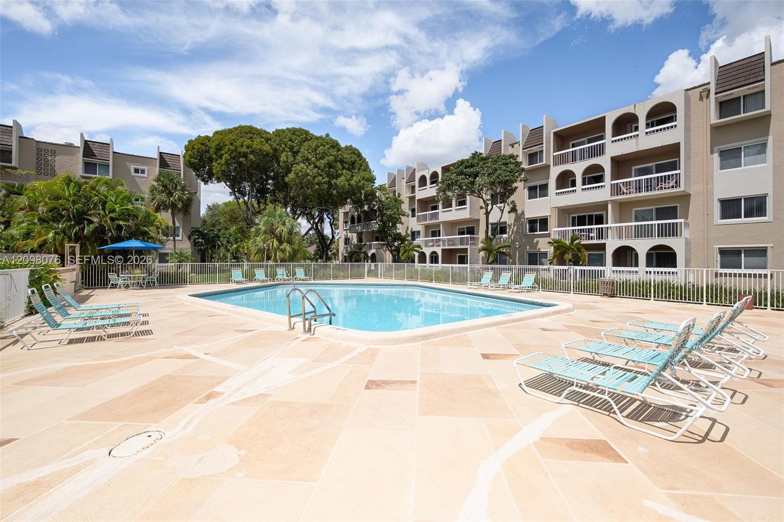 VILLAGE OF KINGS CREEK CO · #O-212 in Miami - Photo 40