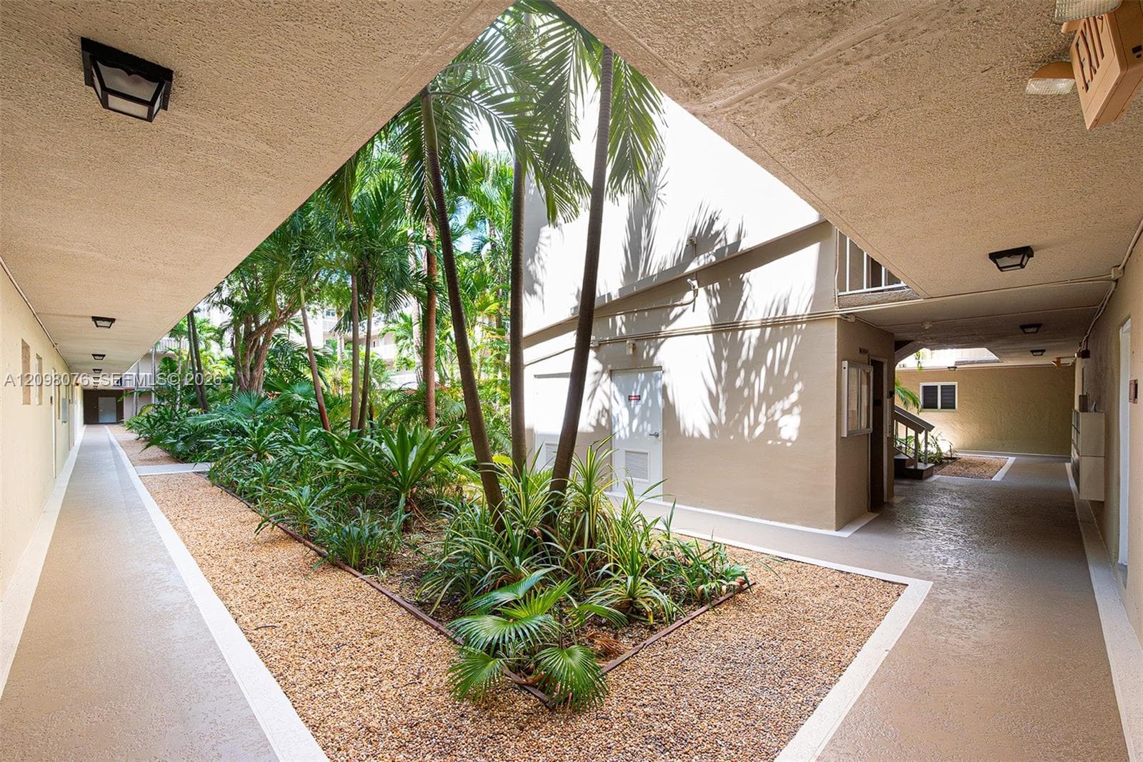 VILLAGE OF KINGS CREEK CO · #O-212 in Miami - Photo 29