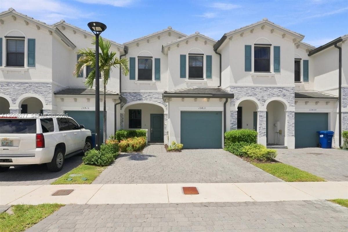 13411 SW 287th Ter #13411 photo 1