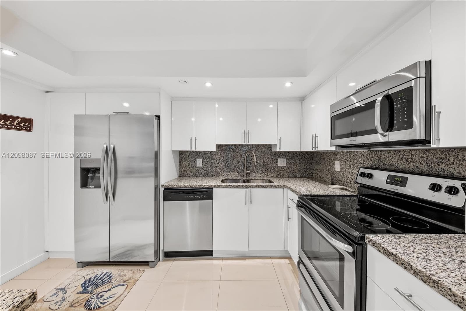 TOWERS OF QUAYSIDE CONDO · #1103 in Miami - Photo 6