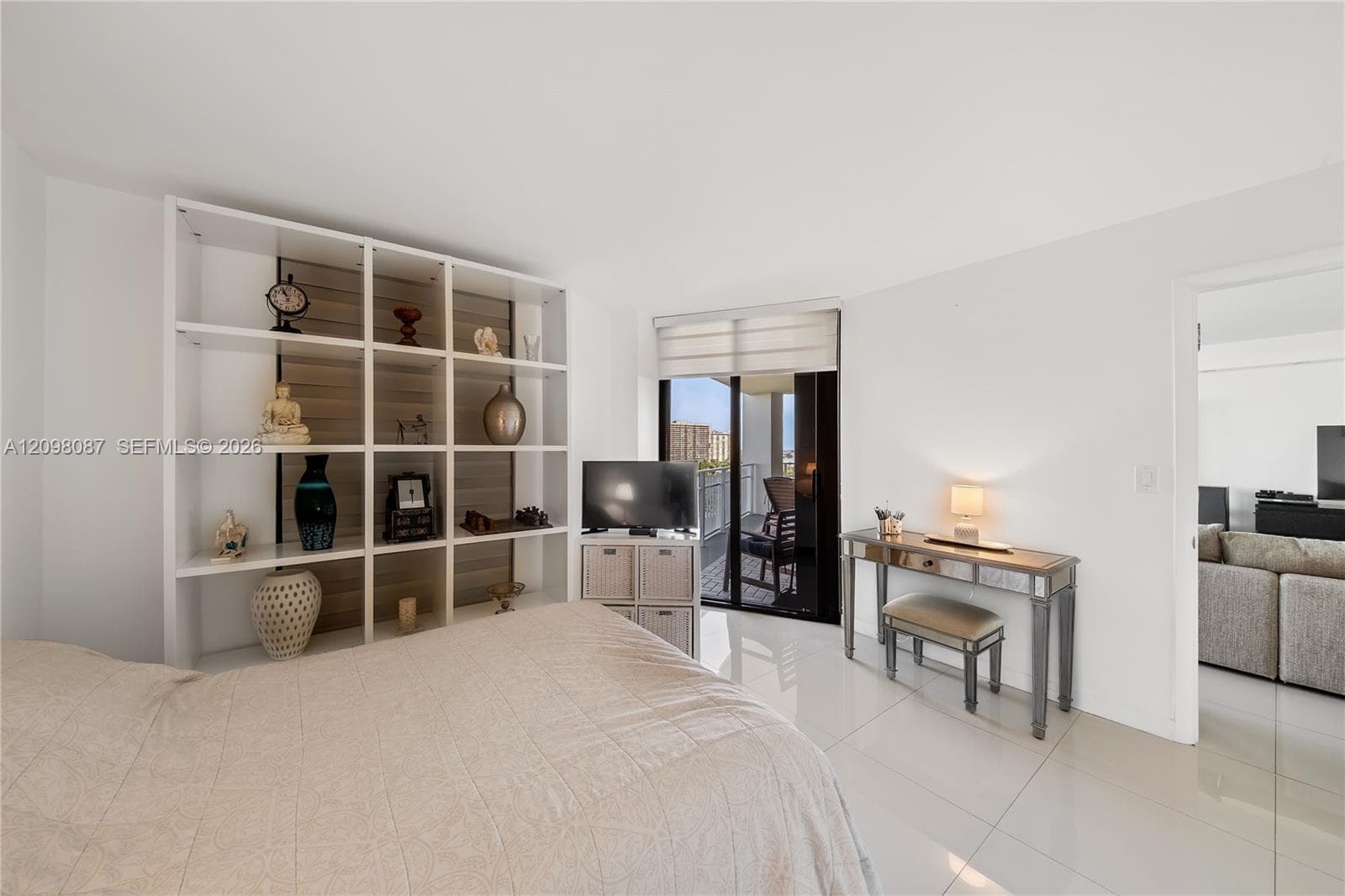 TOWERS OF QUAYSIDE CONDO · #1103 in Miami - Photo 10
