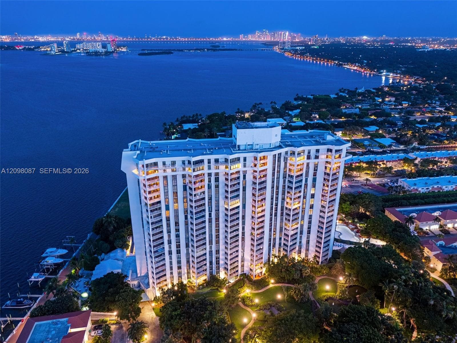 TOWERS OF QUAYSIDE CONDO · #1103 in Miami - Photo 48