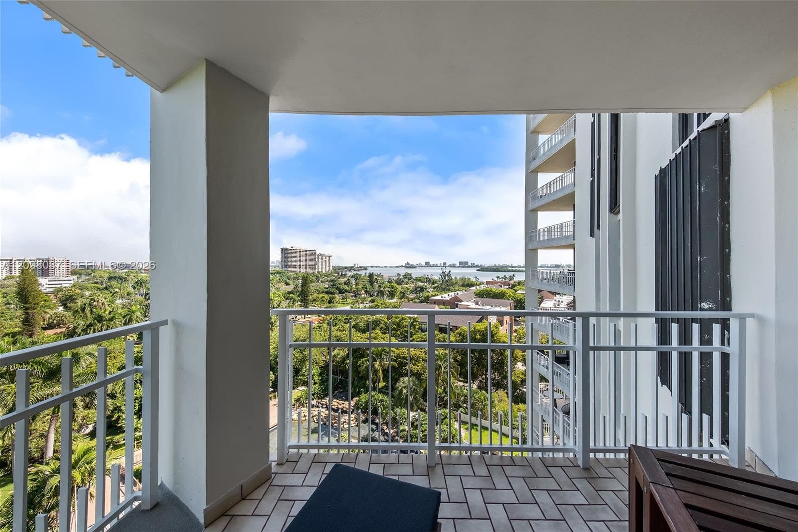 TOWERS OF QUAYSIDE CONDO · #1103 in Miami - Photo 4
