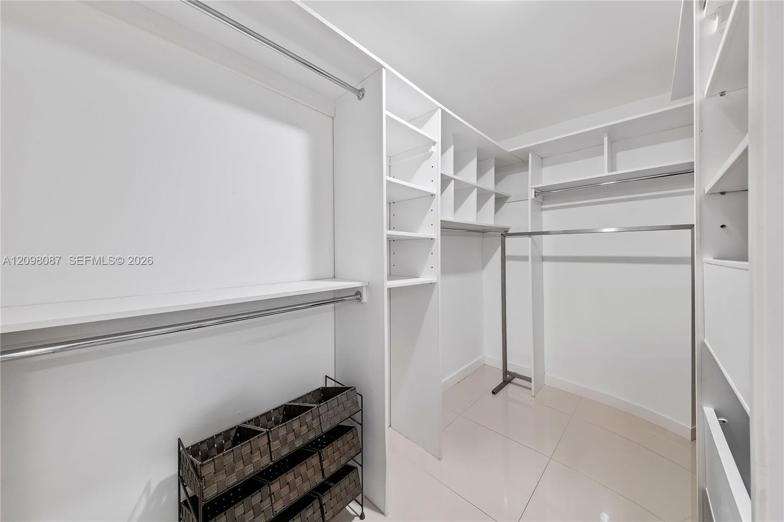 TOWERS OF QUAYSIDE CONDO · #1103 in Miami - Photo 21