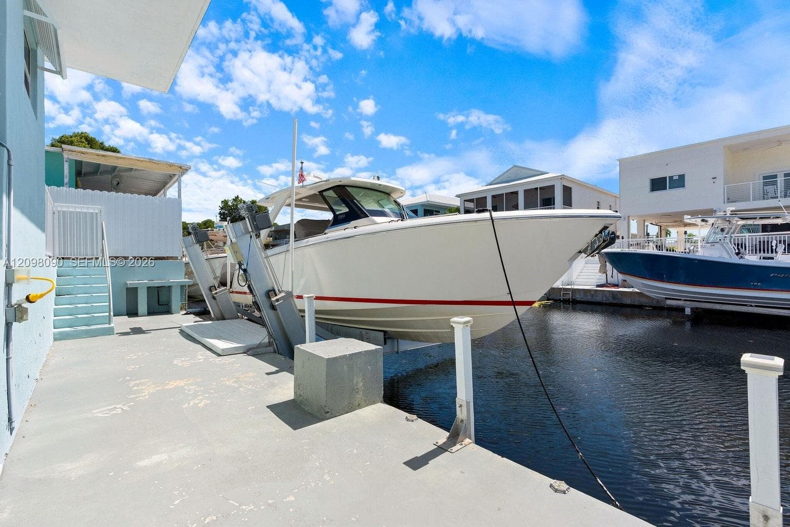 1007 Hialeah Ln photo 9