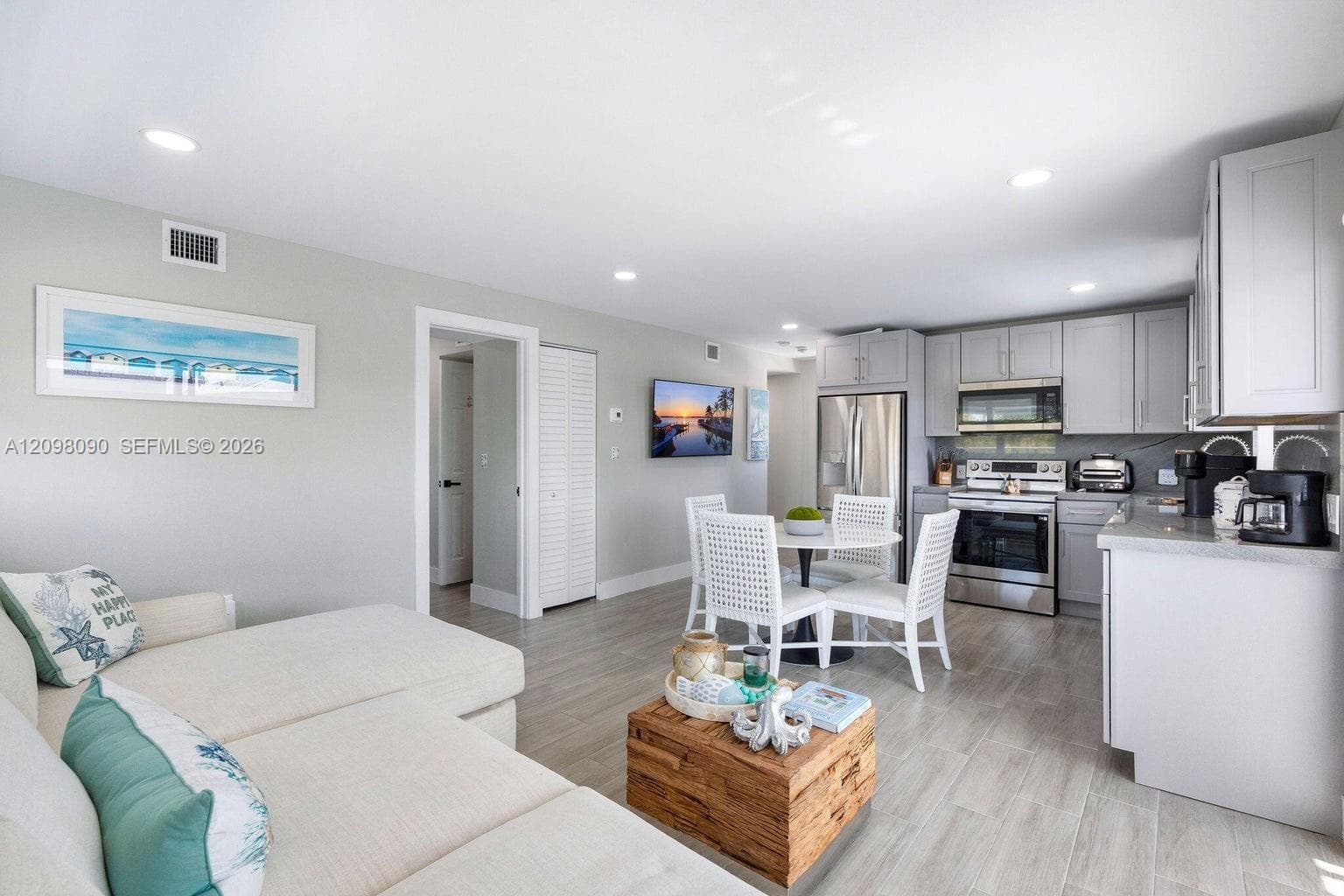 1007 Hialeah Ln photo 25