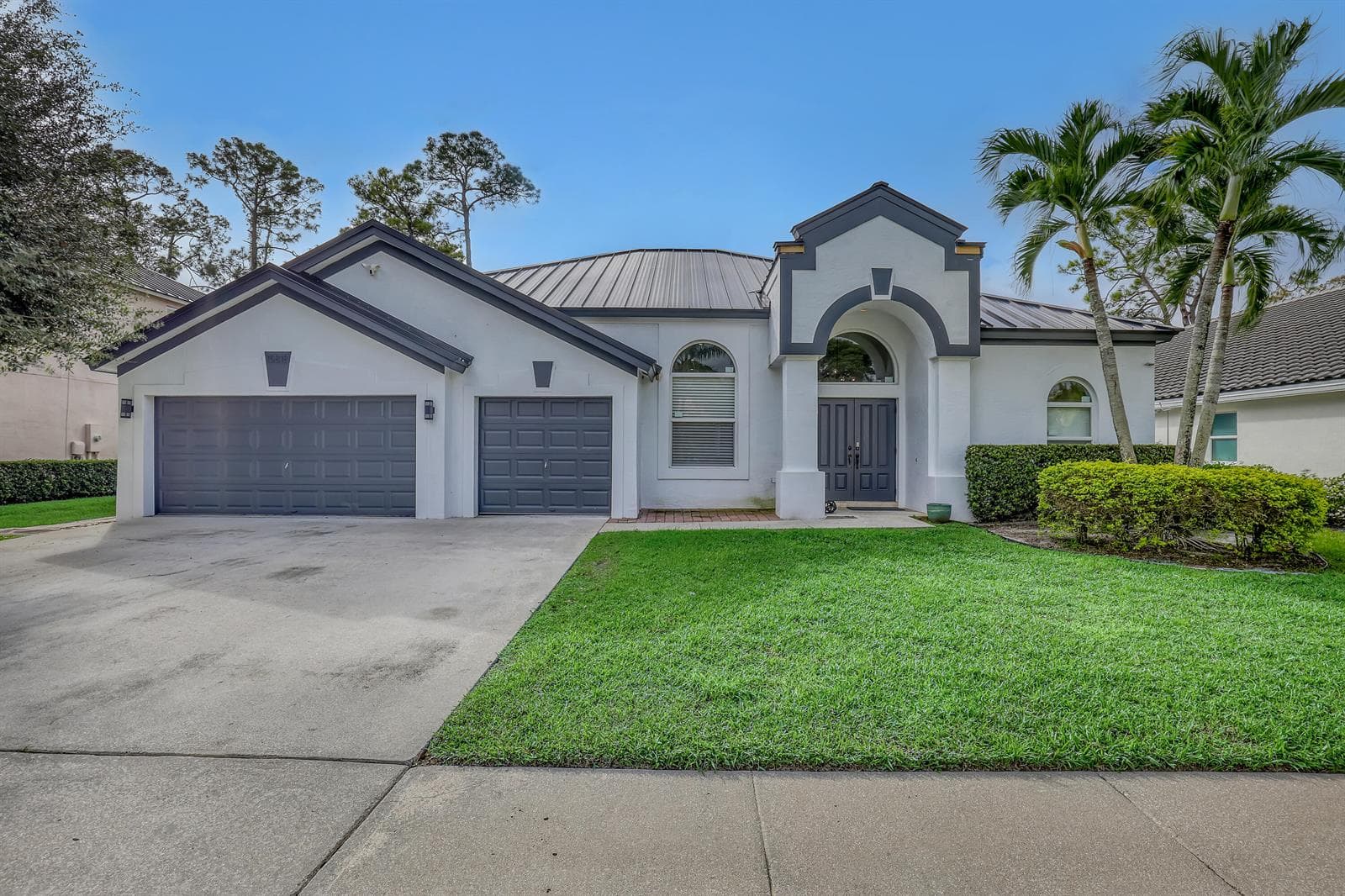 15818 Glen Willow (2)