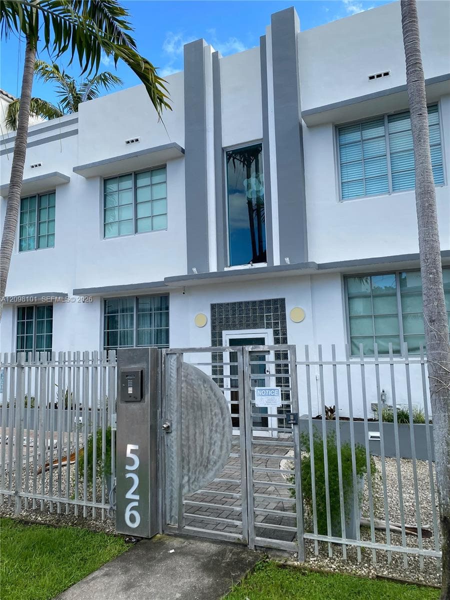 SELMA CONDO · #16 in Miami Beach - Photo 3