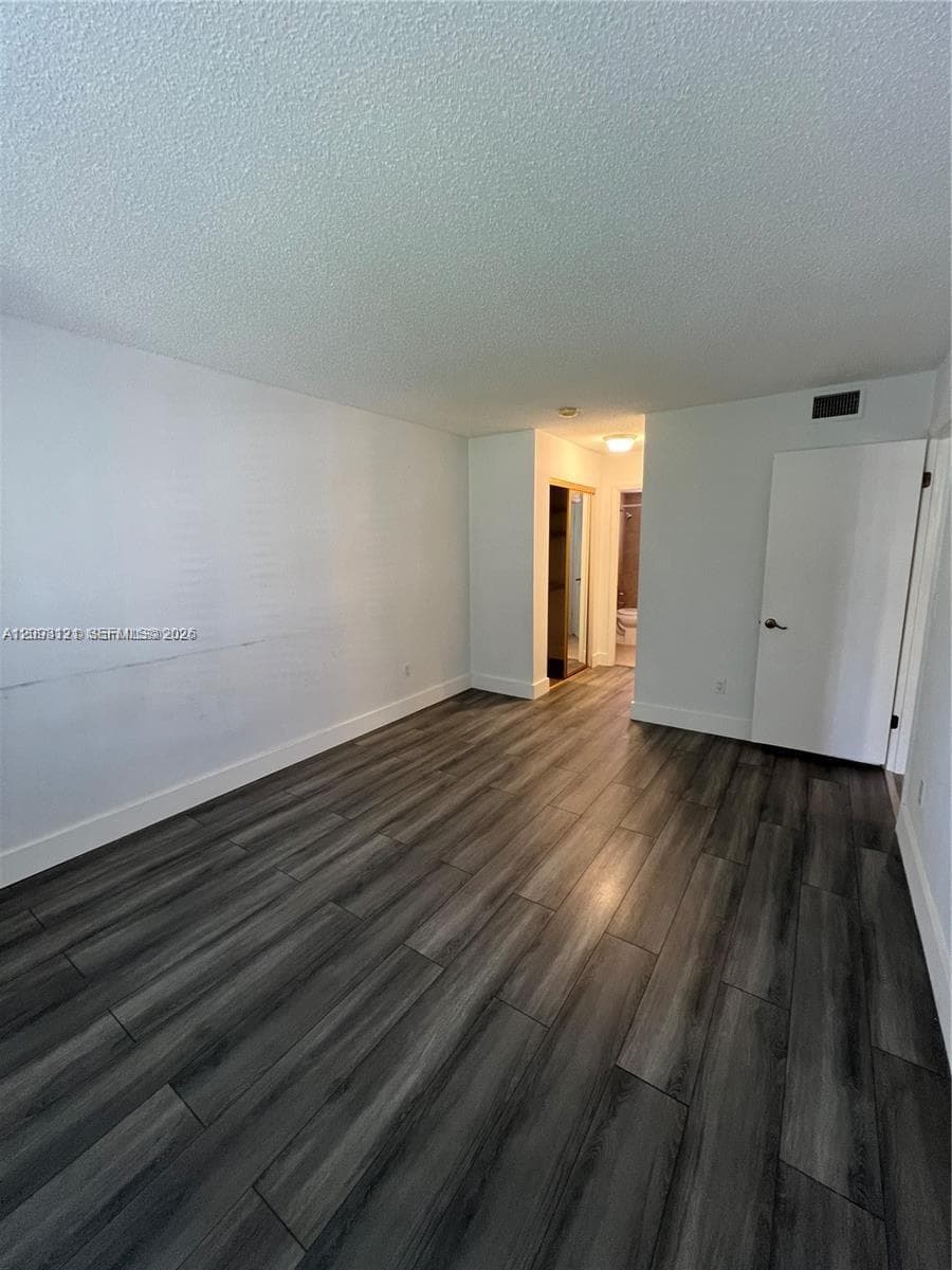 VILLAGE OF KINGS CREEK CO · #306 in Miami - Photo 5