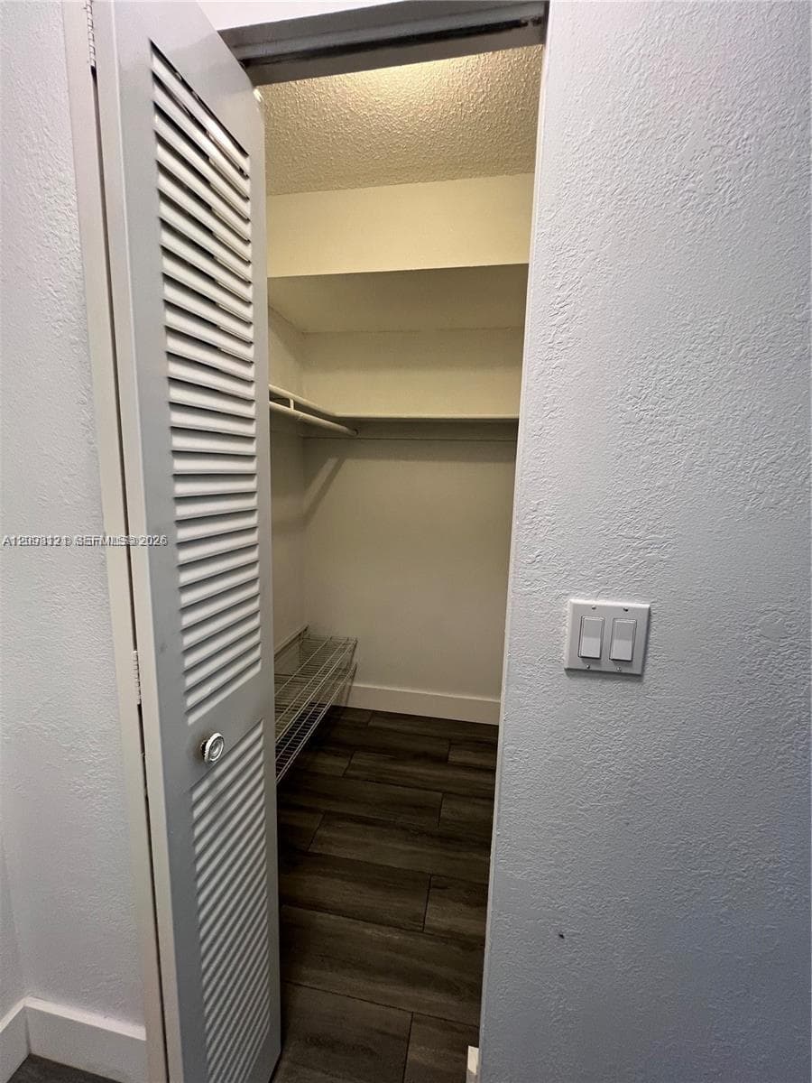 VILLAGE OF KINGS CREEK CO · #306 in Miami - Photo 10