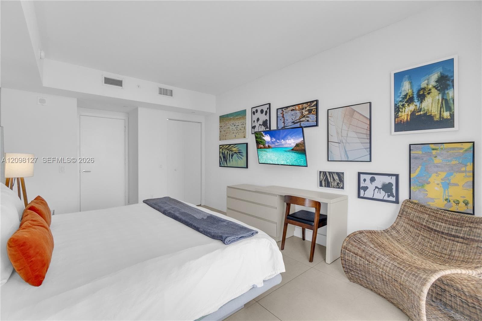 Hyde Beach House · #1507 in Hollywood - Photo 13