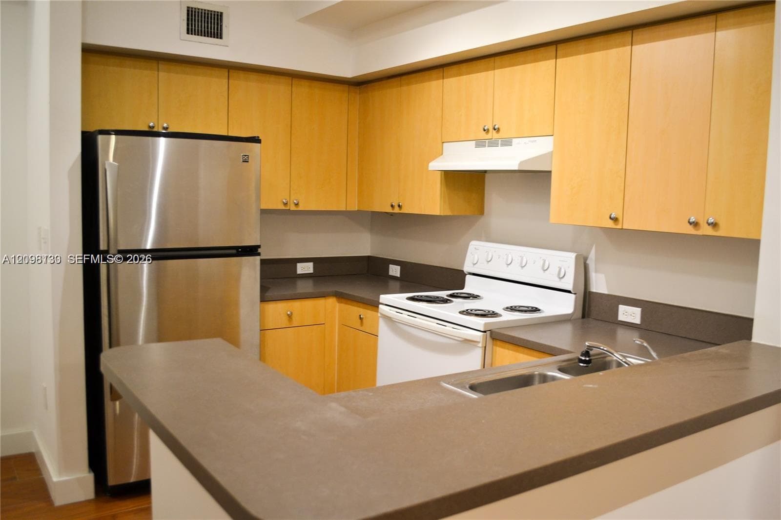2871 NE 185th St #201 photo 3