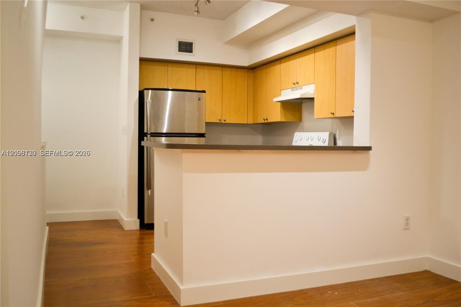 2871 NE 185th St #201 photo 4