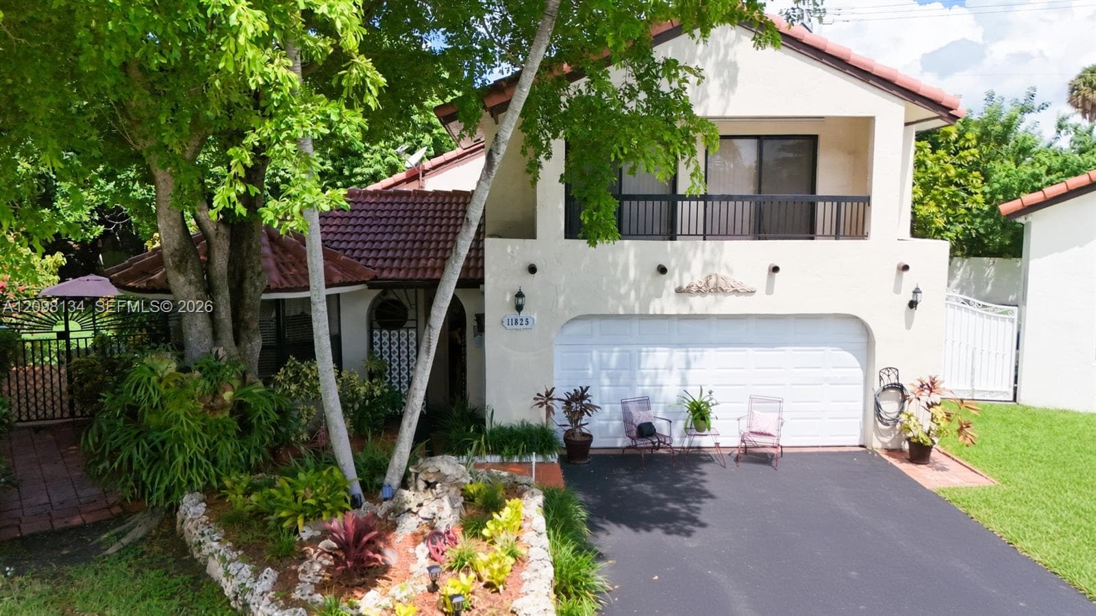11825 SW 104th Ter photo 1