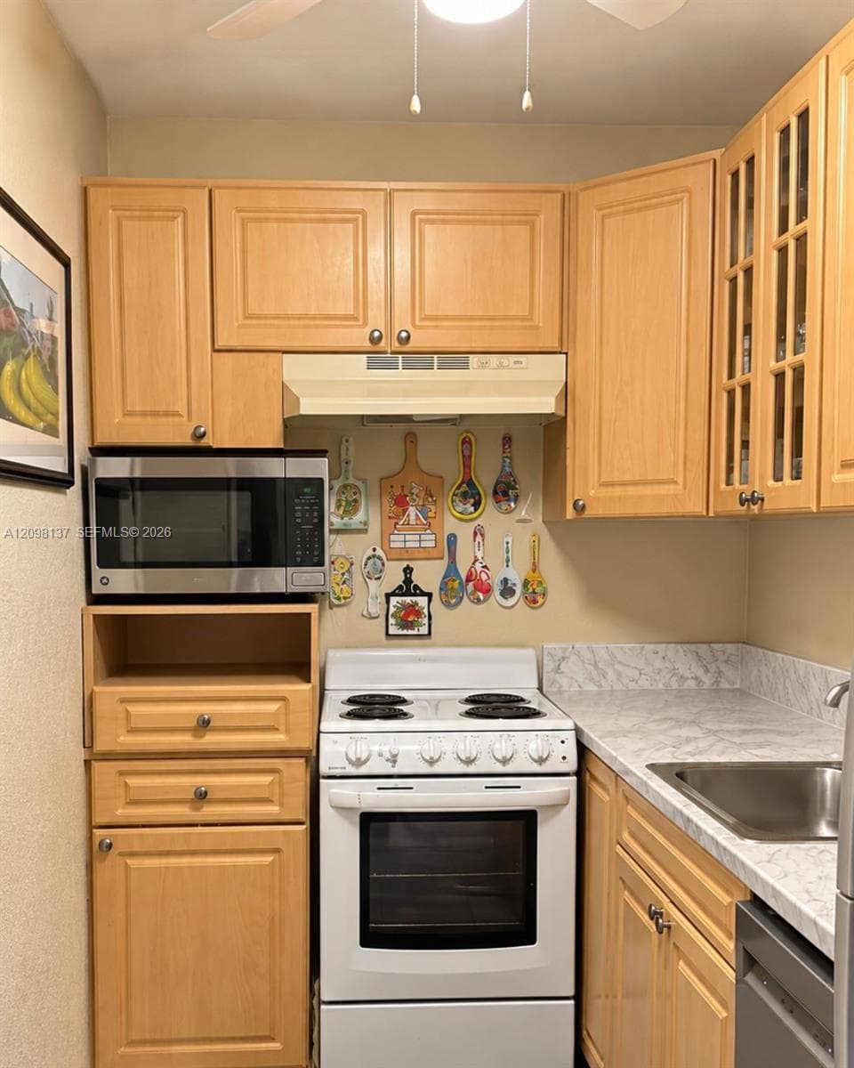 SUNSET VILLAS CONDO · #204-1 in Miami - Photo 6