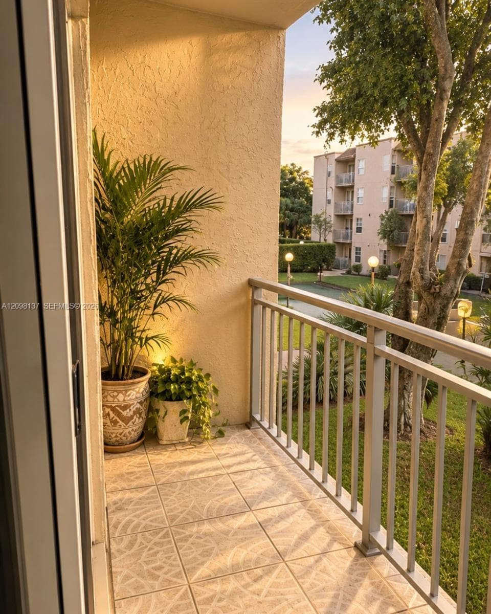 SUNSET VILLAS CONDO · #204-1 in Miami - Photo 4
