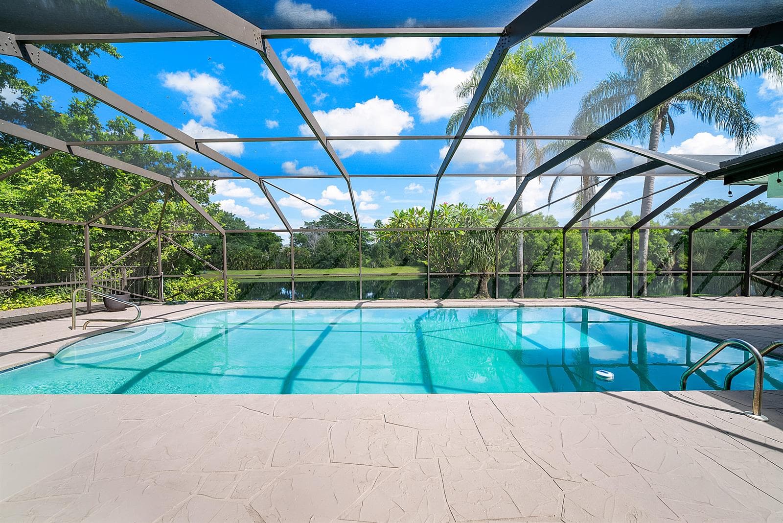 Screened pool