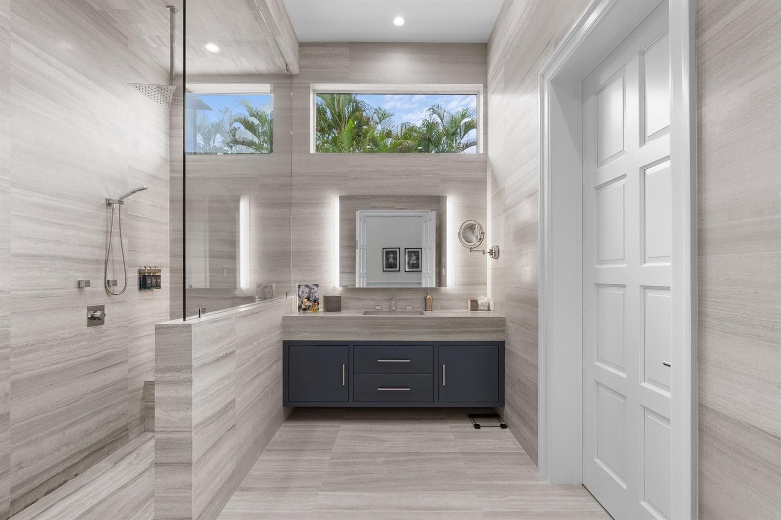 His: Primary Second Bathroom