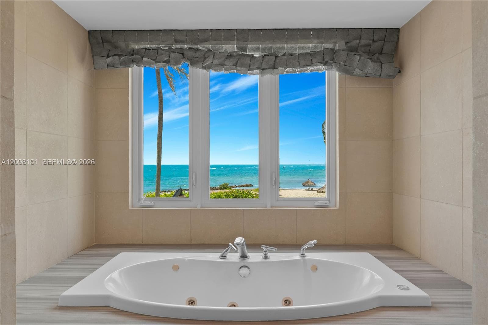 Oceanside · #7724 in Miami Beach - Photo 34