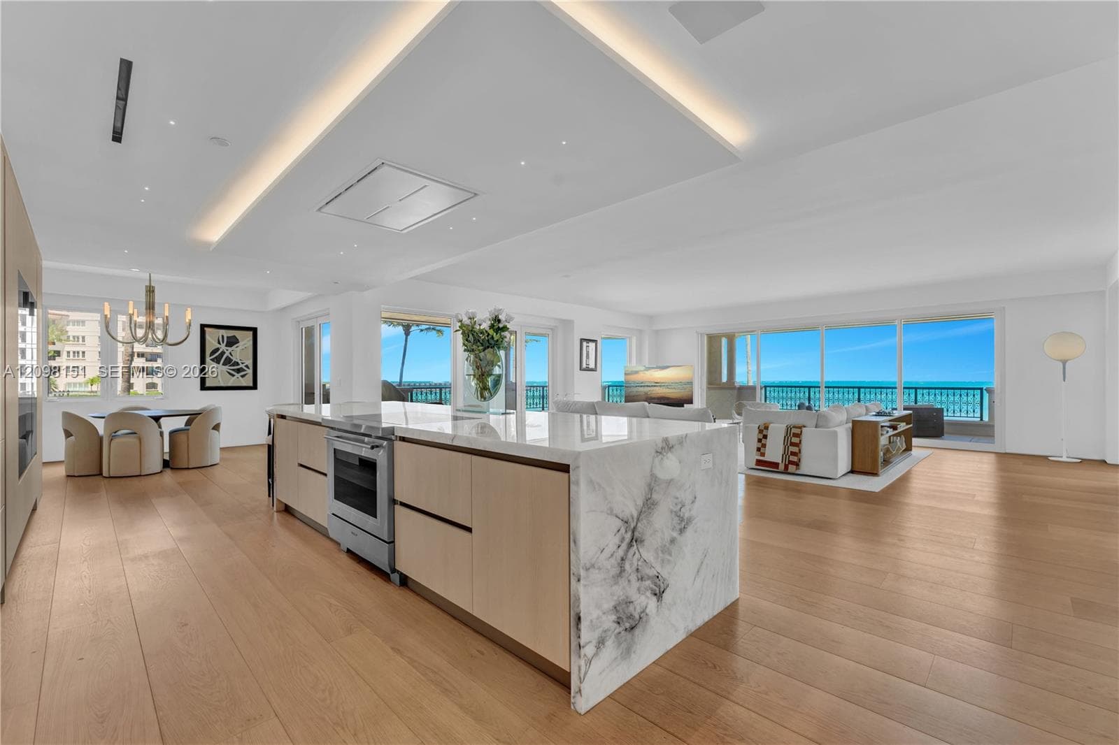 Oceanside · #7724 in Miami Beach - Photo 10