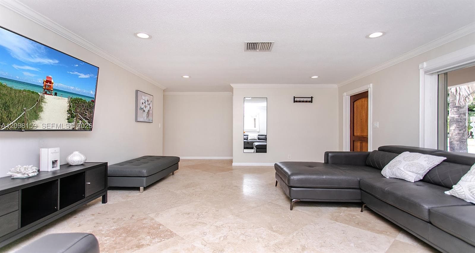 1254 Harrison St photo 13
