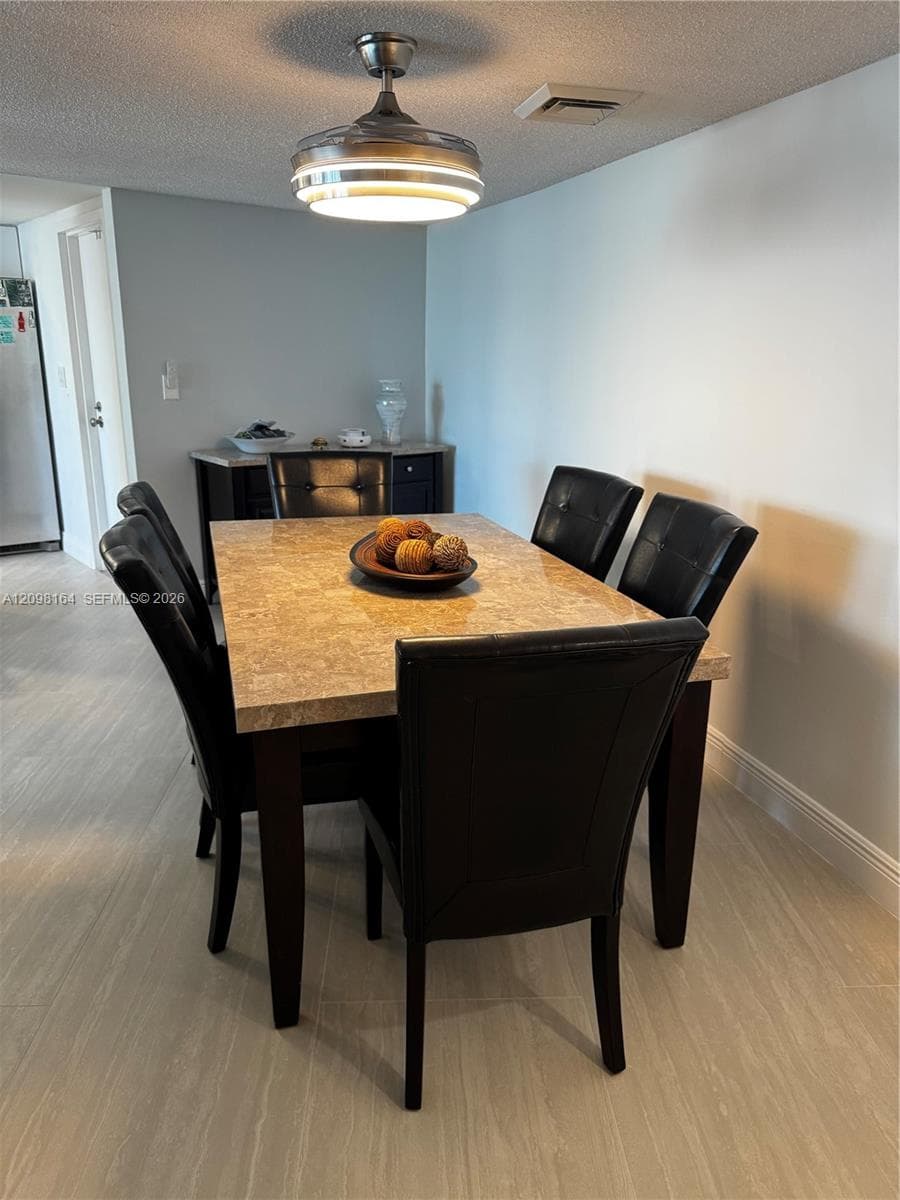 Lake Point Tower · #205 in Hallandale Beach - Photo 10