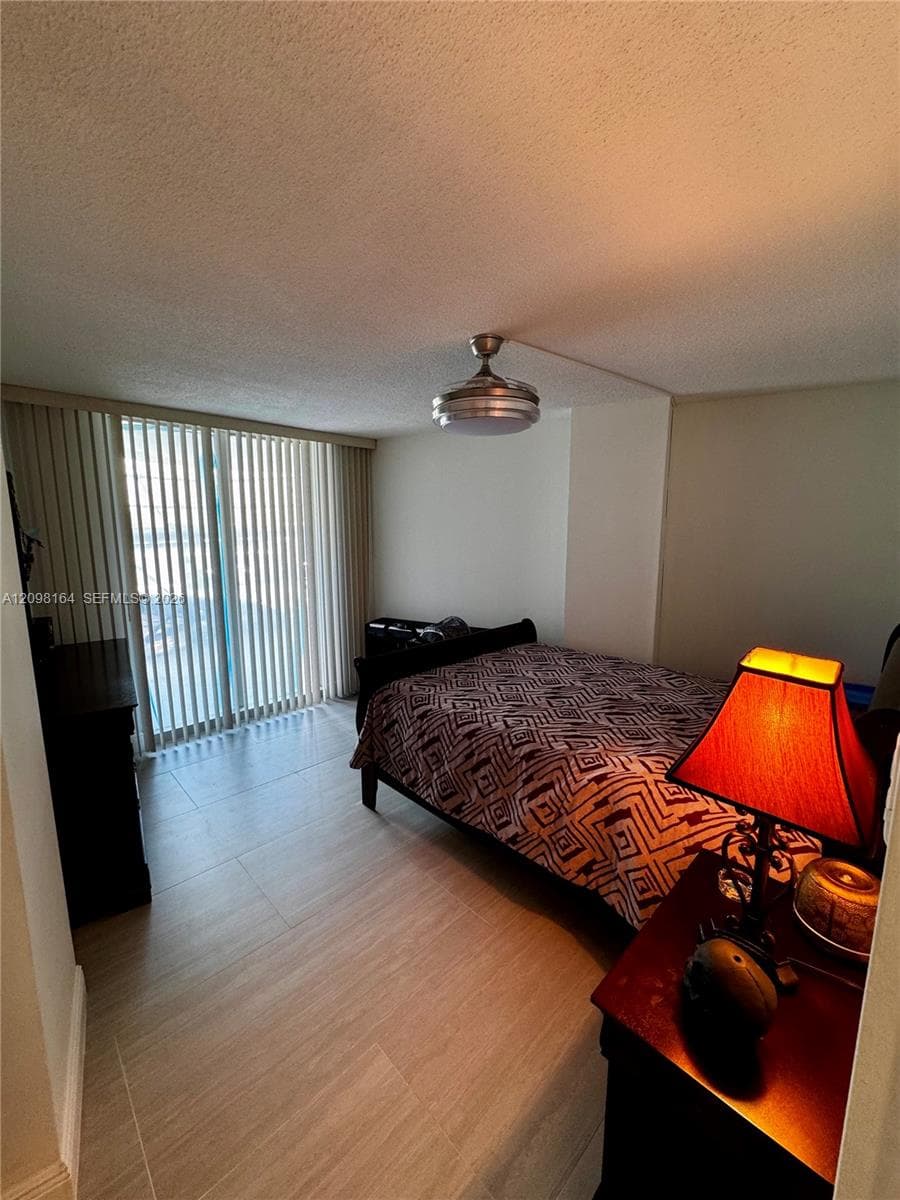 Lake Point Tower · #205 in Hallandale Beach - Photo 35