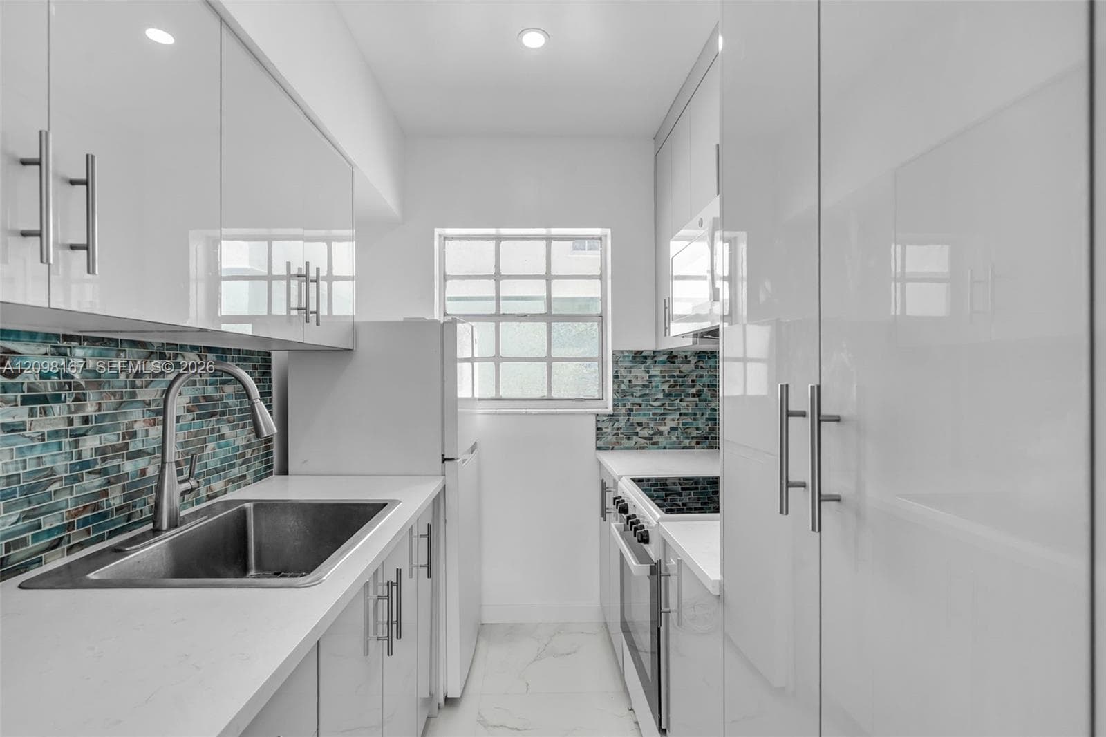 EIGHT PALMS CONDO · #205 in Miami Beach - Photo 9
