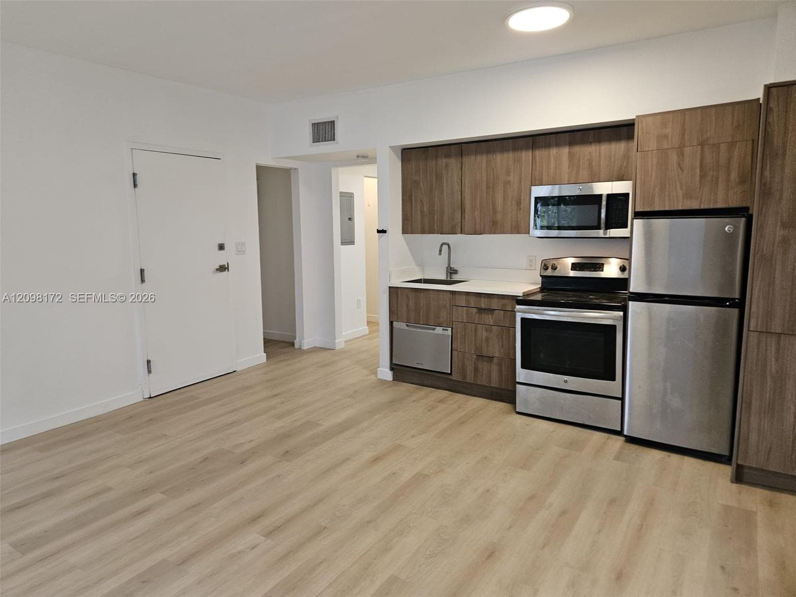 551/557 MICHIGAN CONDO · #211+Parking in Miami Beach - Photo 6