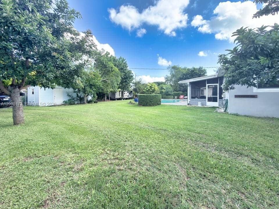 10965 SW 116th St photo 30