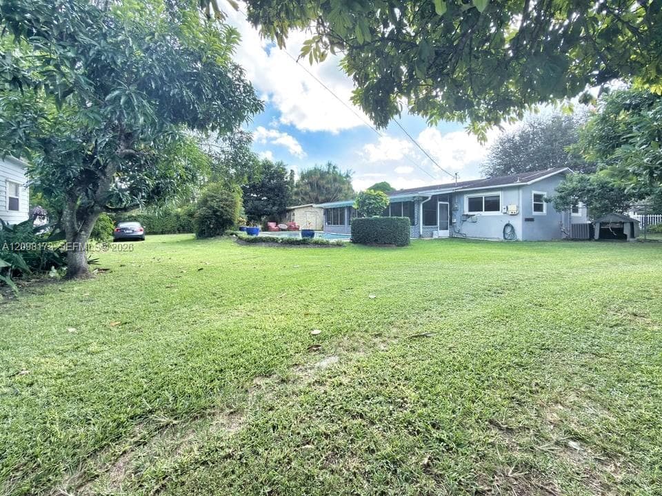 10965 SW 116th St photo 31