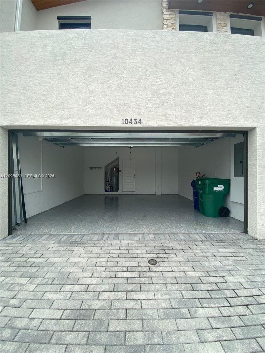 10434 NW 78 photo 4