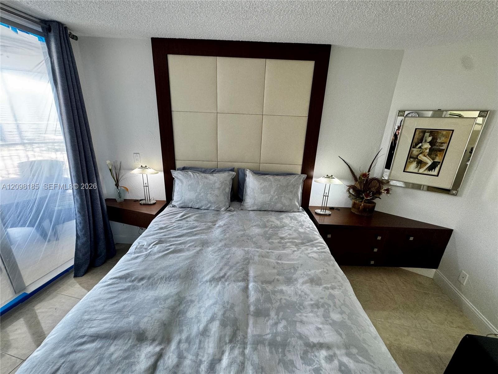 LAKE POINT TOWER · #1405 in Hallandale Beach - Photo 17