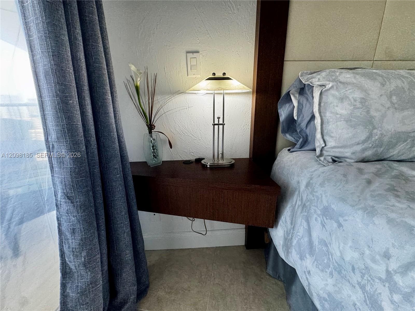 LAKE POINT TOWER · #1405 in Hallandale Beach - Photo 16