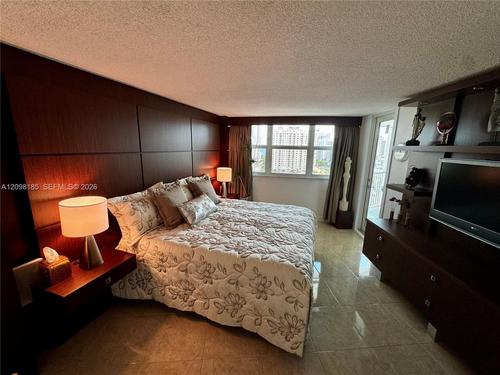 LAKE POINT TOWER · #1405 in Hallandale Beach - Photo 26