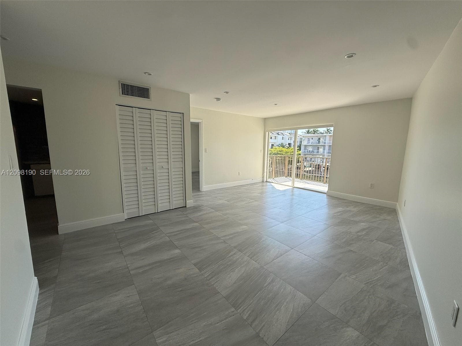 CONQUEROR CONDO · #305 in North Miami Beach - Photo 7