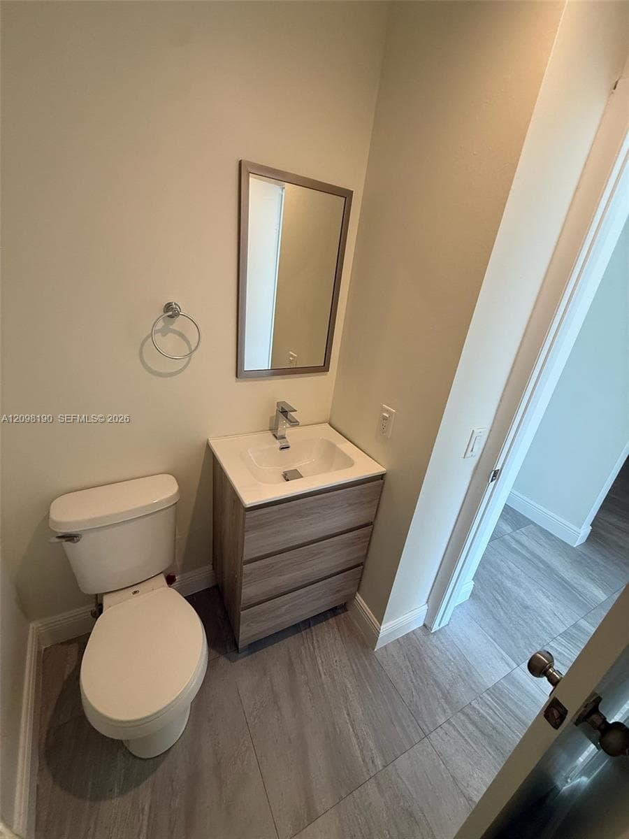 CONQUEROR CONDO · #305 in North Miami Beach - Photo 5